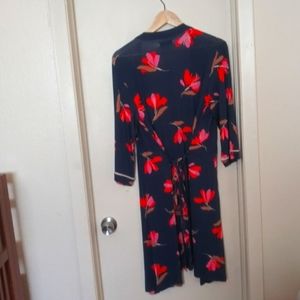 Seeing Stars Floral Tie-Waist Robe Size Large